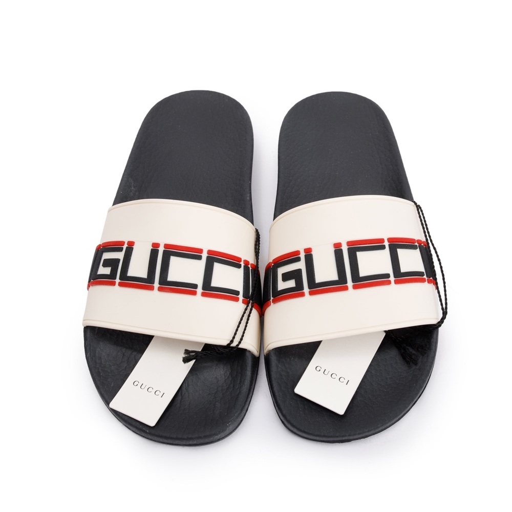 **BRAND NEW GUCCI SLIDES**